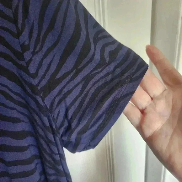 Penningtons Short Sleeve Tiger Style Tee Shirt - Size 1x - Picture 5 of 6